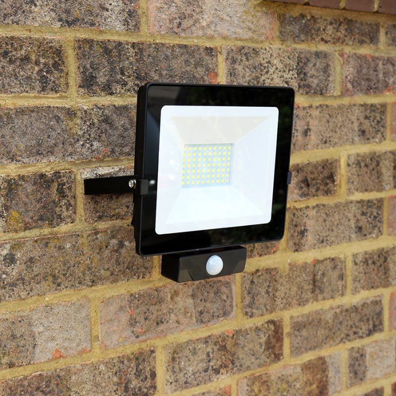 time-led-778029-flood-light-img-3